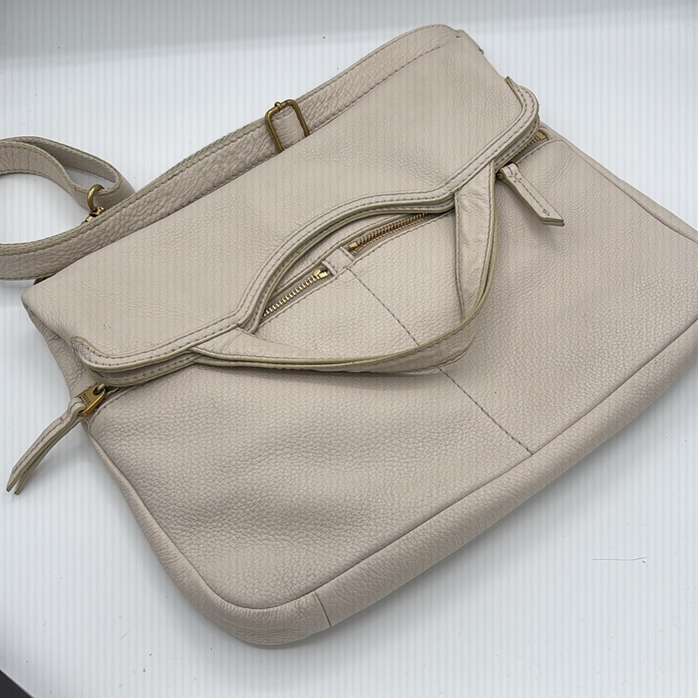 Vintage FOSSIL White/Cream Handbag Crossbody/Shoulder Bag Pebble Leather - HOT!